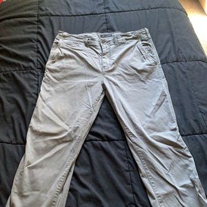 American Eagle Men’s Gray Khakis